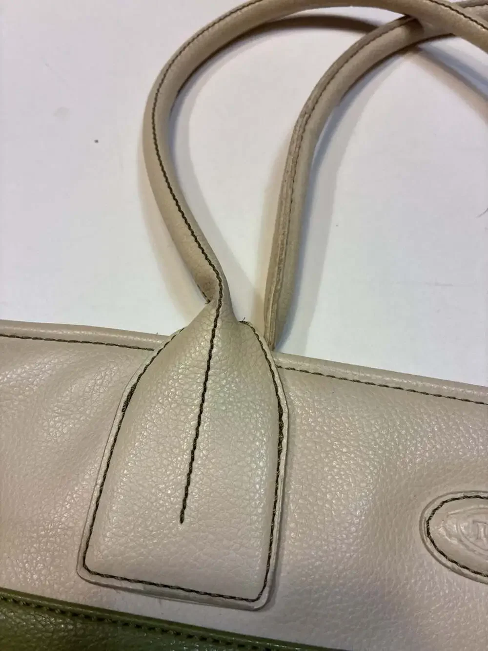Tod's Two-Tone Green and Beige Leather Tote Shoulder Bag with Turnlock